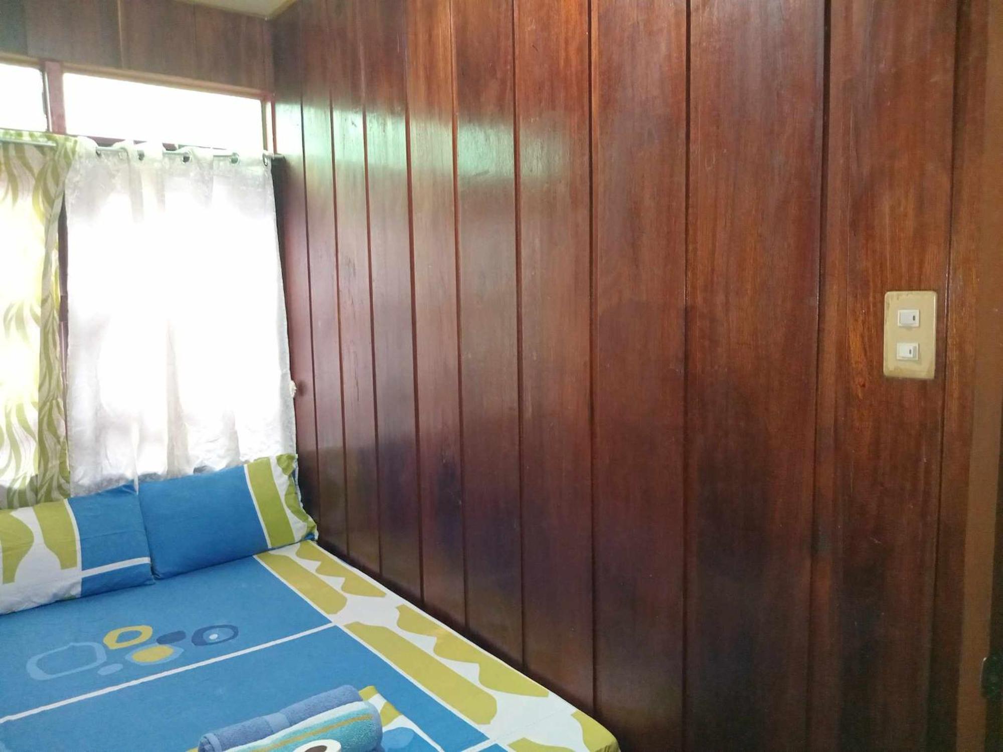 Nellie'S Tourist Inn- Port Barton San Vicente  Room photo